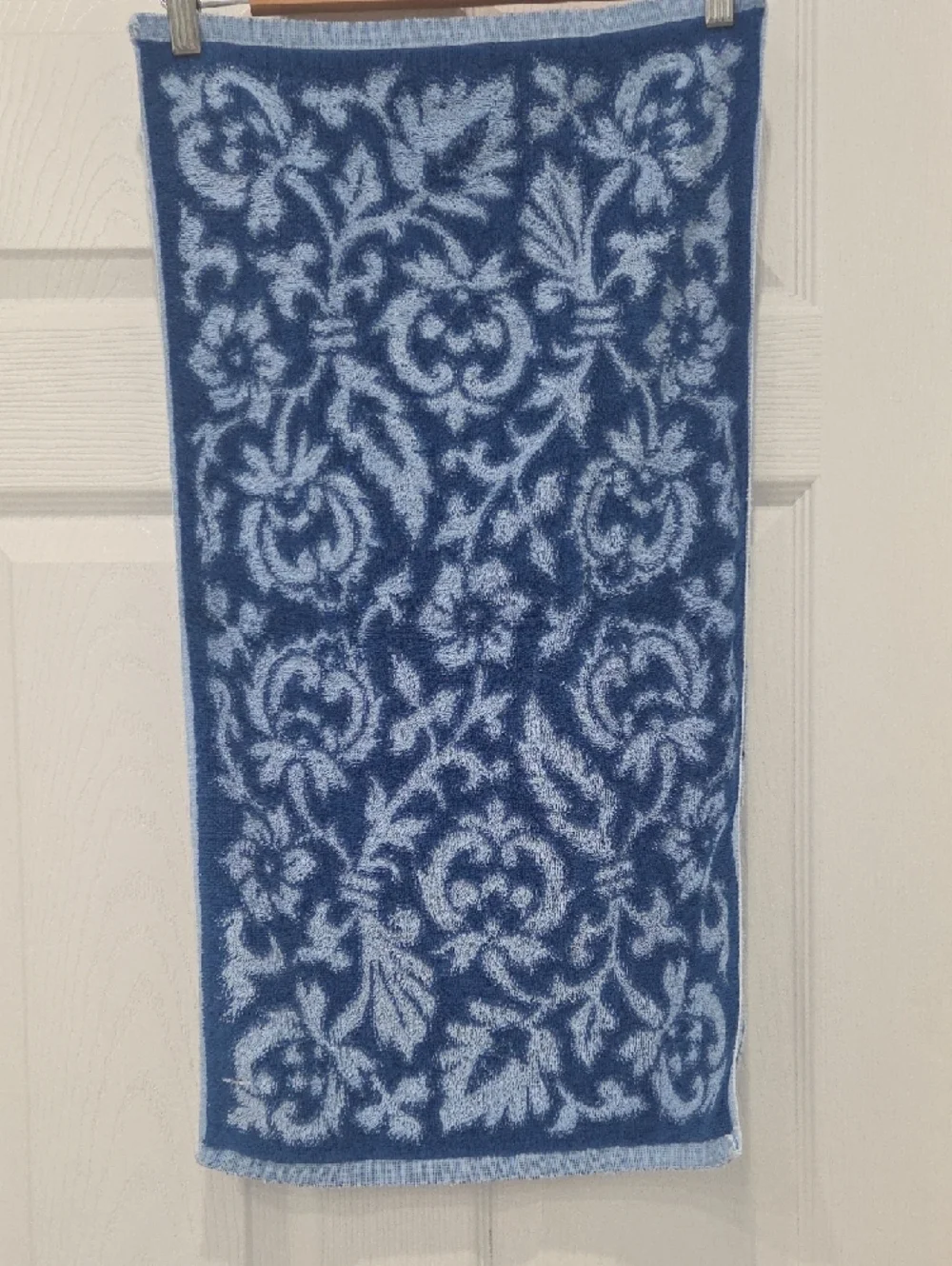 Vintage Blue Floral Jacquard Hand Towel